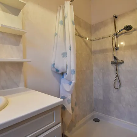 Spacious Holiday Home With Private Pool In Vitrac * Vitrac (Dordogne)