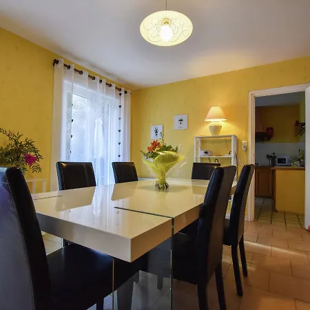 Spacious Holiday Home With Private Pool In Vitrac